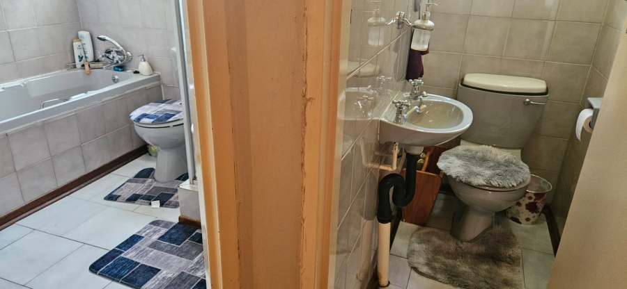 3 Bedroom Property for Sale in Universitas Ridge Free State